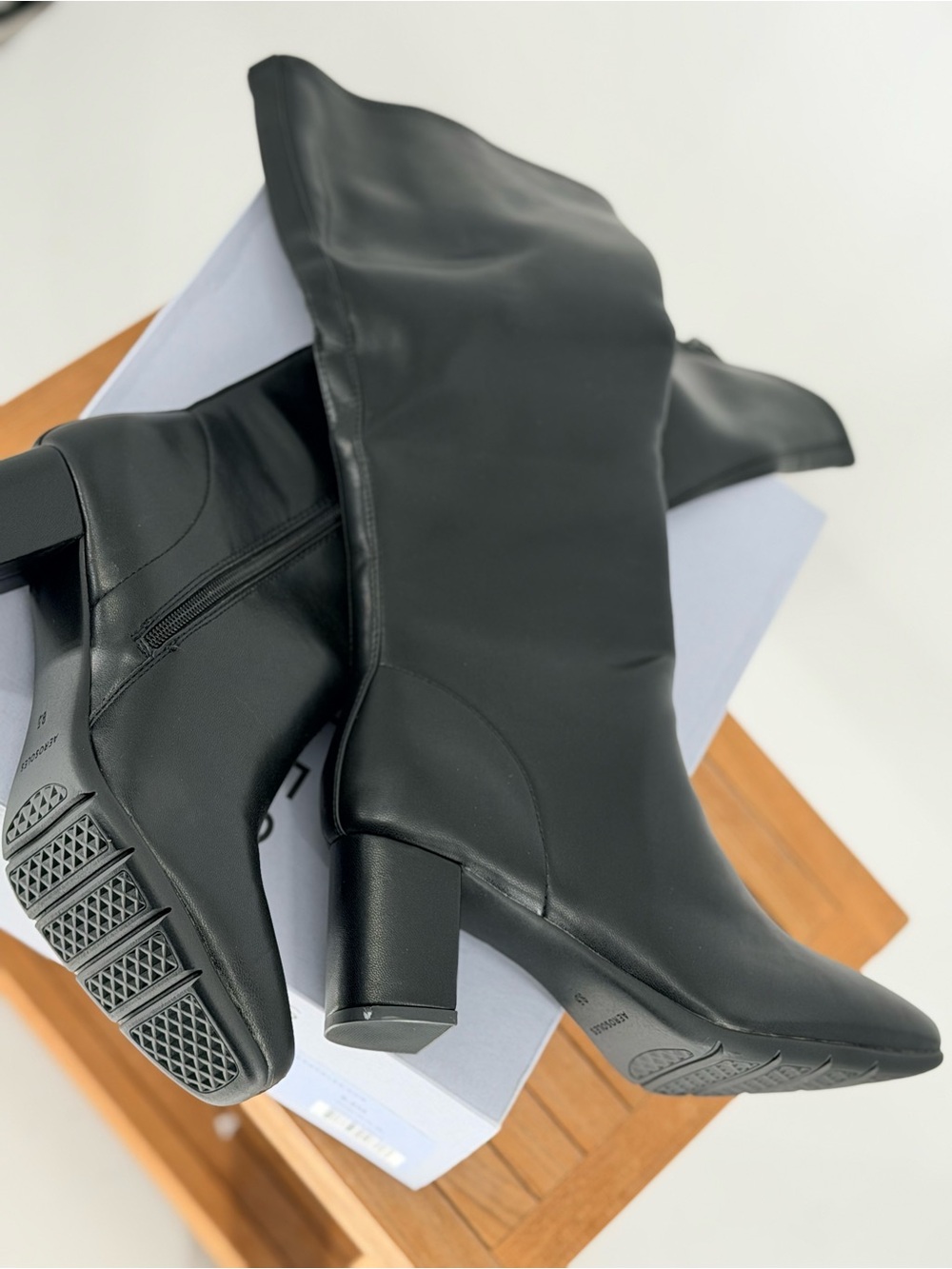 New Aerosoles Black Women's Micah Heel Boots -size 8.5M
